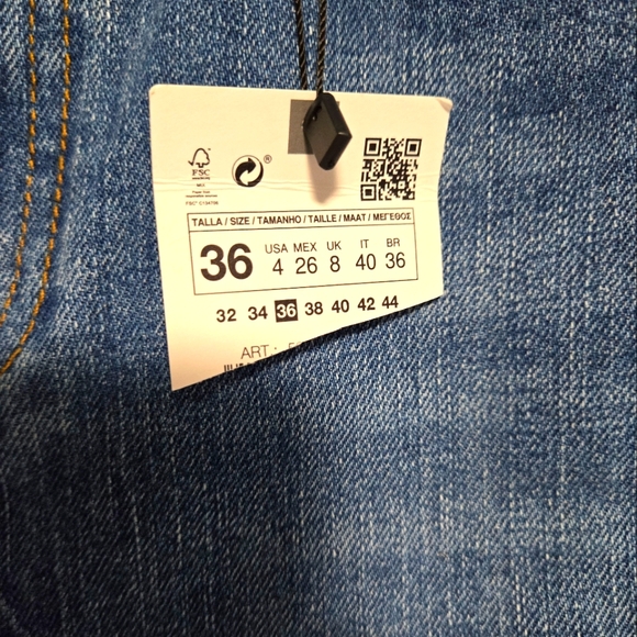 ✨️Brand new Zara Premium Collection Denim Jeans- Size 4✨️ - Picture 4 of 4